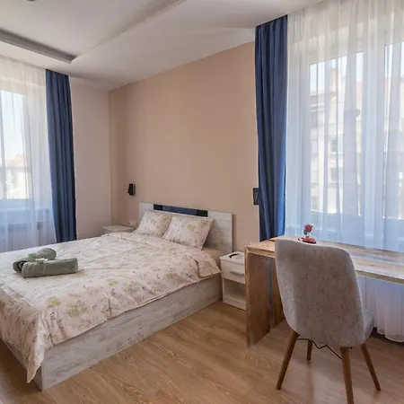 3bdr, Center Retreat, Heart, Free Parking Apartment Sofia